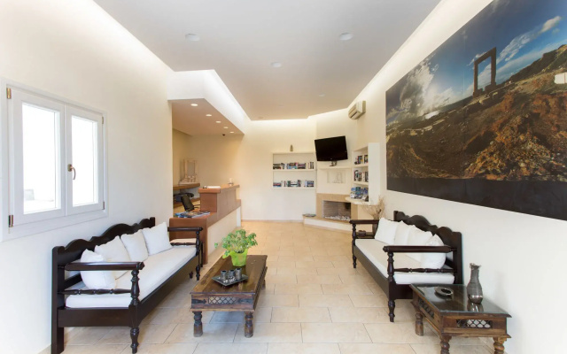Liana Beach Hotel & Spa