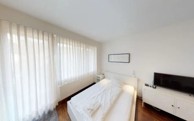 Unique Serviced Living @ Basel SBB station