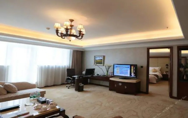 Xinjiang Plaza VIP Building