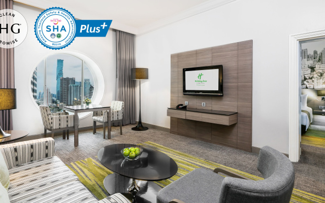 Holiday Inn Bangkok Silom by IHG