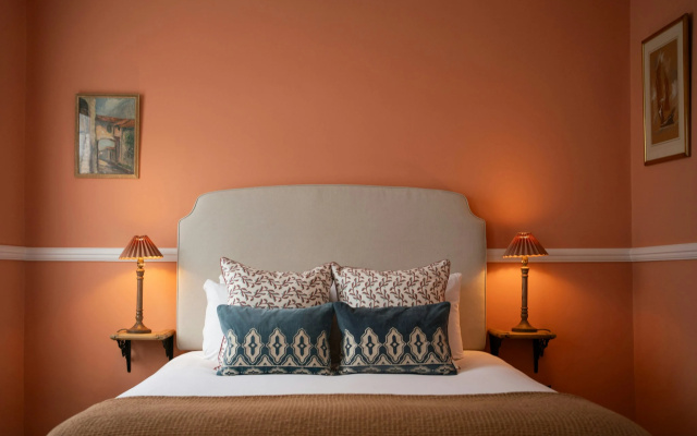 Georgian House Hotel