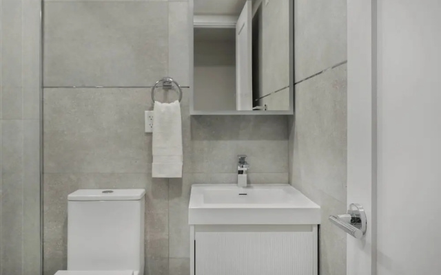 22-4a Sleek Modern 1BR Gramercy