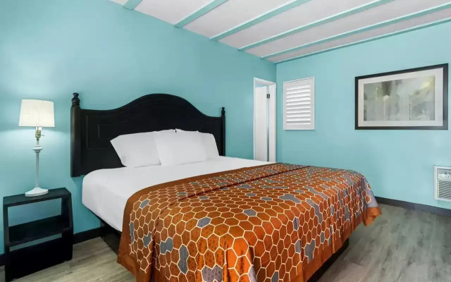 NOHO Hotel