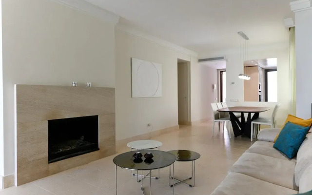 Monteros Hill Club Marbella Canovas (VC)