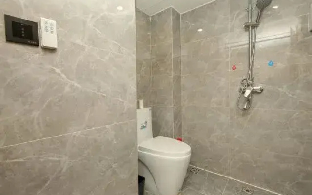 Lianger Hotel (Kunming Wuyue Plaza)