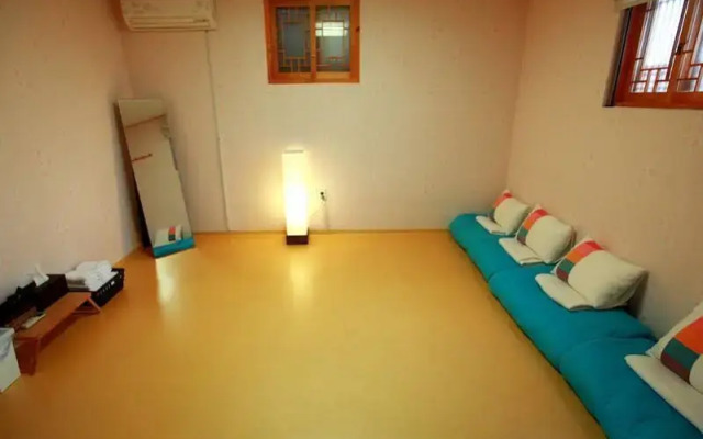 Hue N Hue Hanok Guesthouse