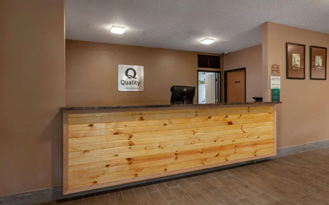 Quality Inn Redgranite