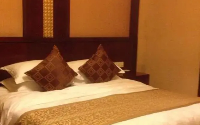Trade Winds Hotel