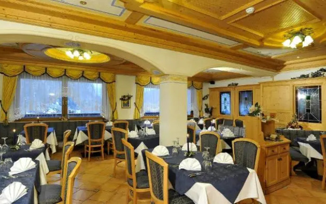 Hotel Tyrolia