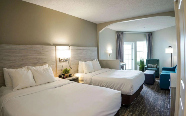 Comfort Suites Chincoteague Island Bayfront Resort