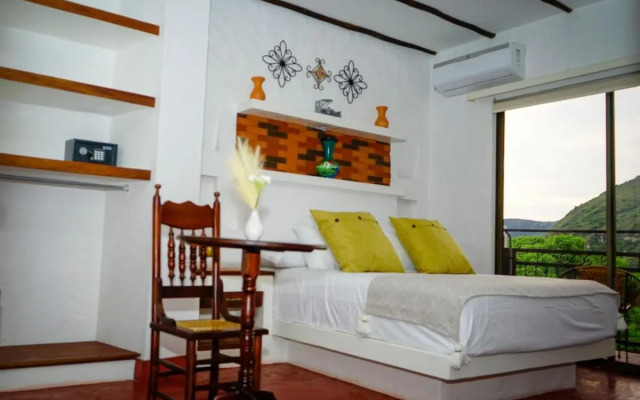 Honda Colonial Magdalena Resort