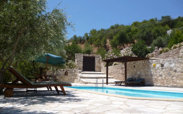 Piskopos House