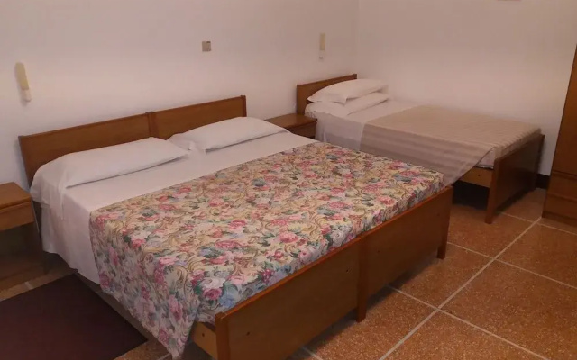 Hotel Mediterraneo