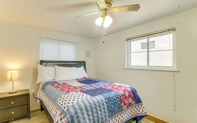 Pets Welcome: Hot Tub Haven in Albuquerque!