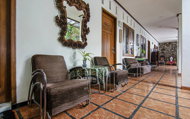 Loesje Guesthouse