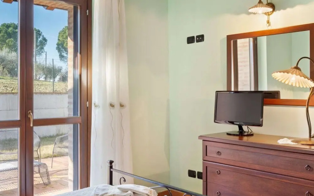 Lavish Holiday Home in Marsciano With Swimming Pool