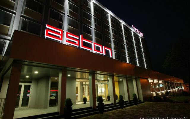 Aston Business Hotel вид на фасад