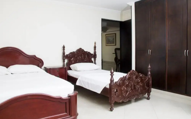 Shofar Apartahotel