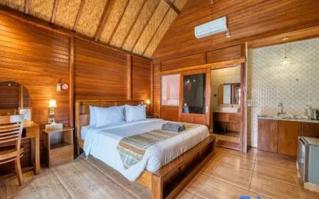 Uli Wood Villa Jimbaran