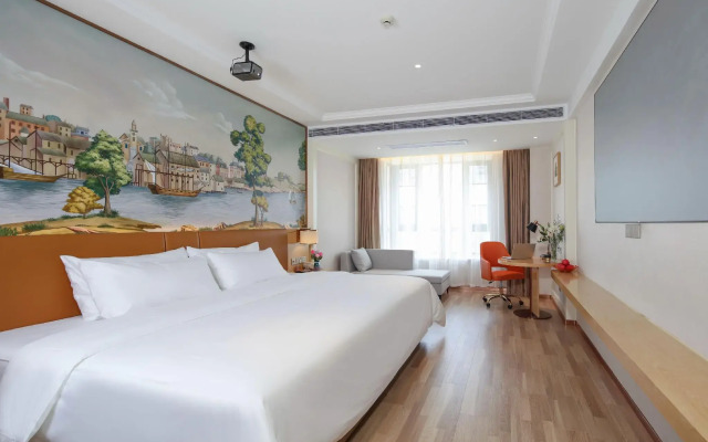 Vienna Hotel (Lingao Store)