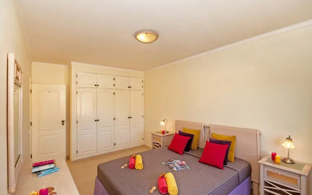 Townhouse Moreton