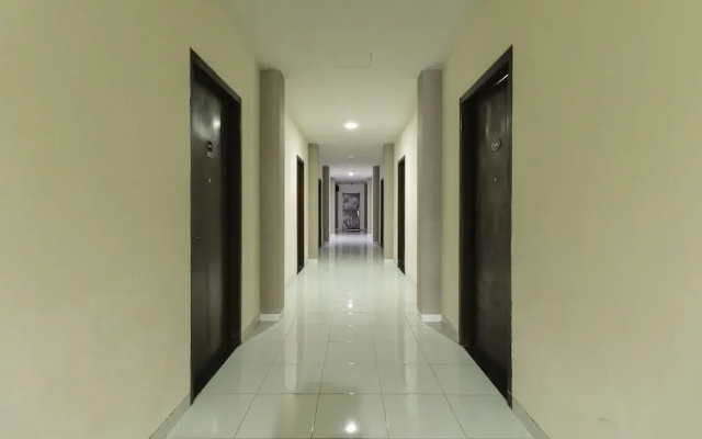 RedDoorz near Universitas Sebelas Maret