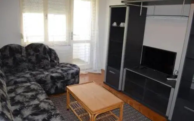 Apartments Aneva
