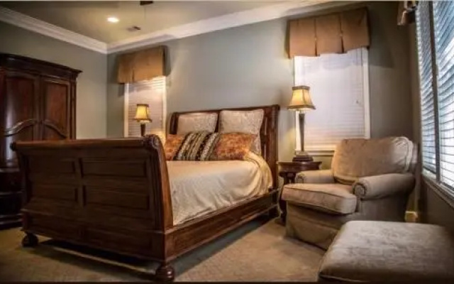 Clark House Inn