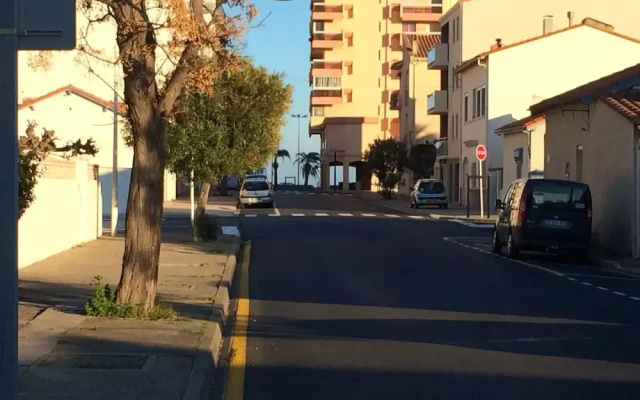 Apartment With one Bedroom in Canet-en-roussillon