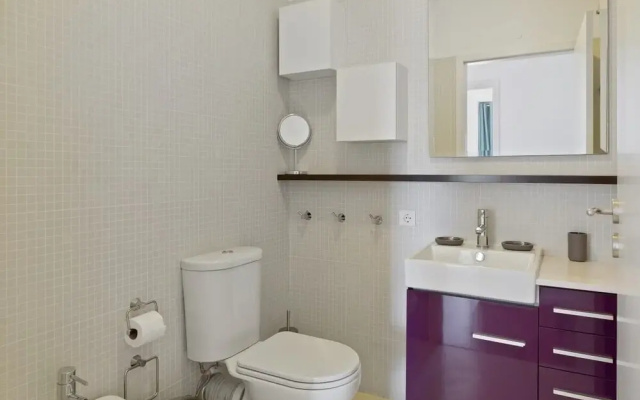 Stunning 2 Bed Apt, Sleeps 4 nr Entrecampos