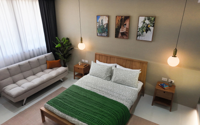 Квартира Casa Olive Phuket at Nai Harn beach