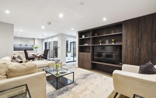 Buckingham Palace by Aeria Apartments