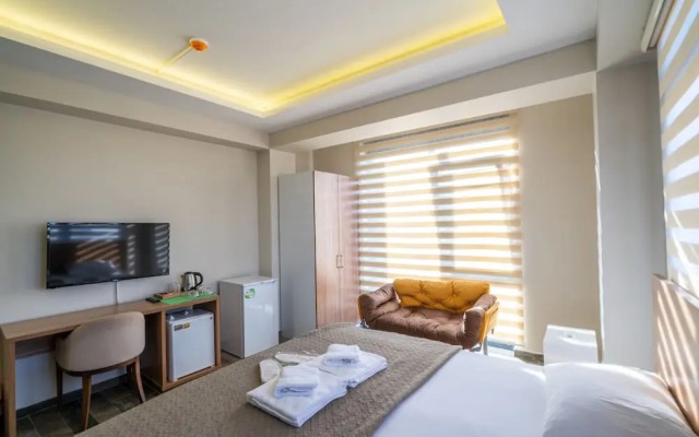 Sist 34 Suit Hotel
