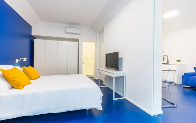 Piazza Municipio Blue Apartment by Wonderful Italy