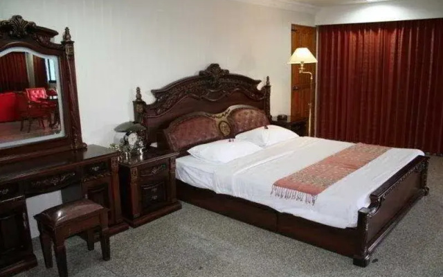 Chateau Chiangmai Hotel
