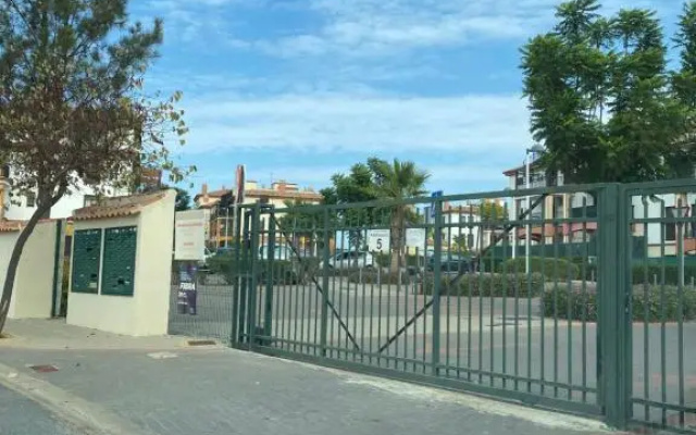 fantastic apartment Spain Algarve vacation & boat fun