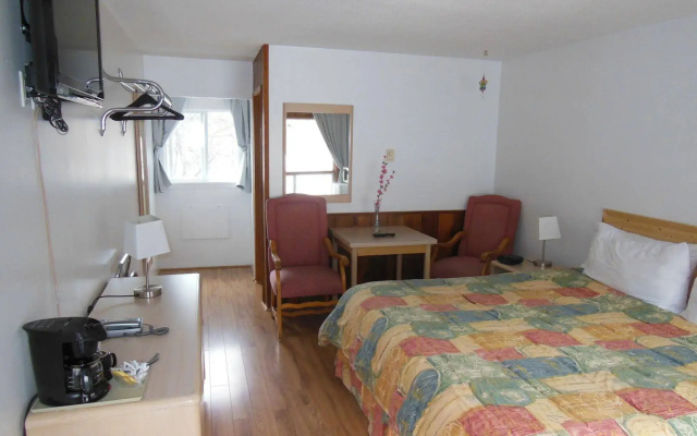 Cedar Motel