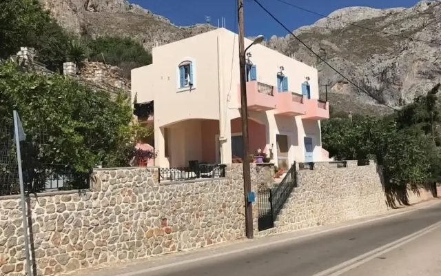 Skalia Mountain- Sea