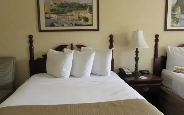 Quality Inn Pooler