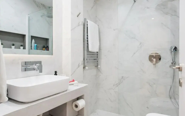 Kifissia Central Stylish Fresh Apartment Near Metro 1Br