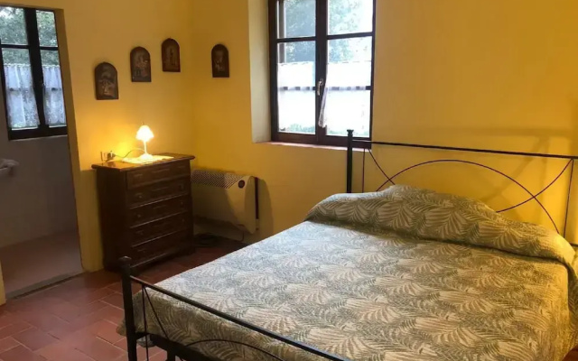 Farmhouse in Paciano With Pool & Scenic Views
