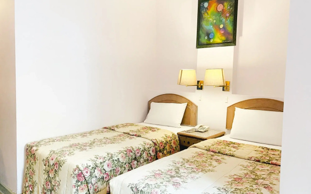Hotel Rainbow