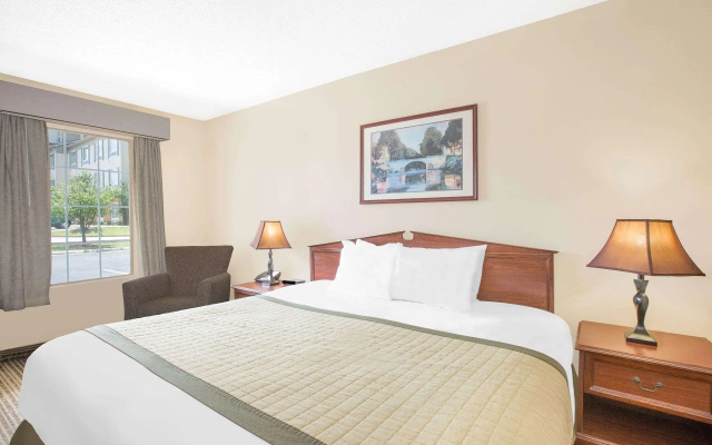Bonita Lakes Inn by Capital O Meridian I20