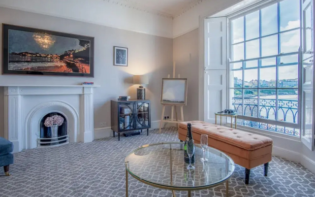 Gwynne House - 6 Bedroom - Tenby Harbour