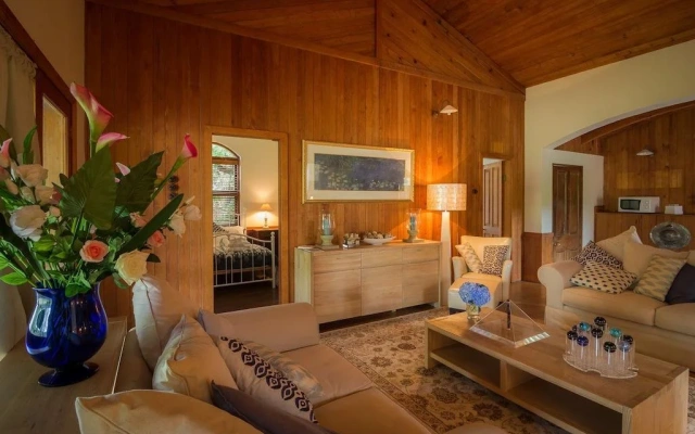 Celestial Dew Guest House, Day Spa, Retreat