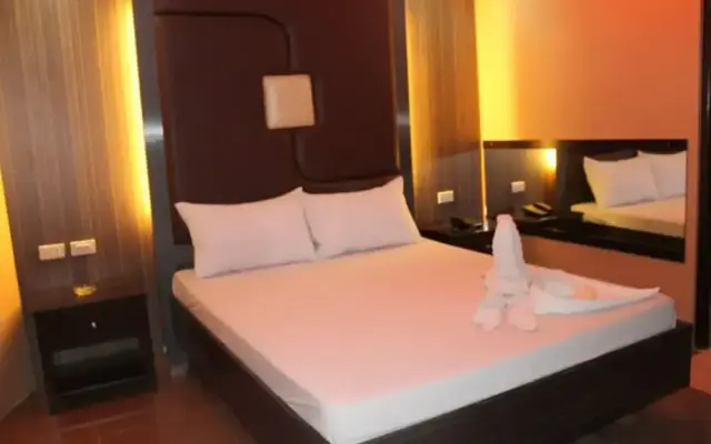 El Vistra Travellers Inn & Coffee Shop