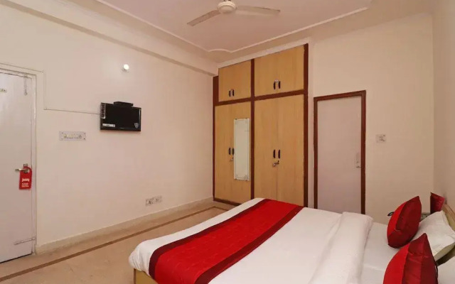 OYO 11452 Golden Castle Lodge