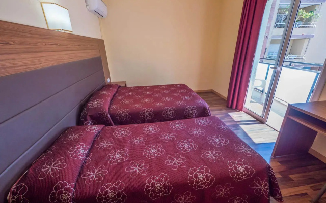 Hotel Golden Sand