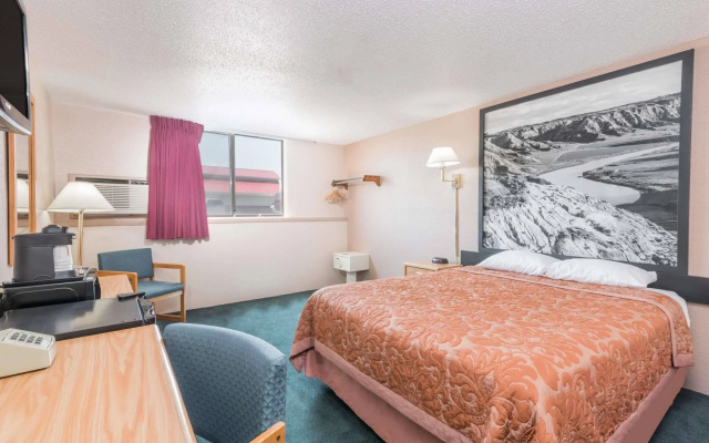 Glendive Lodge