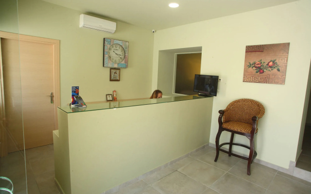 Hotel Kontes Comfort